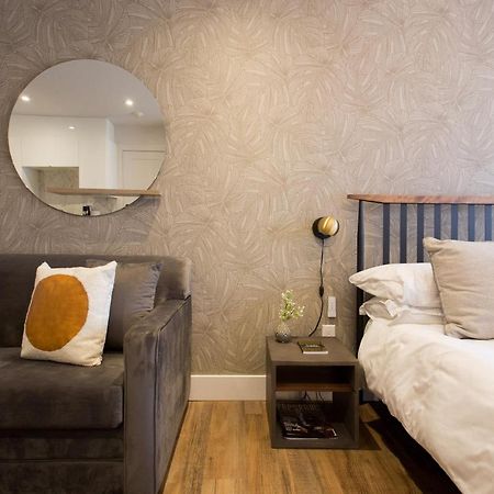 Romantic Studio In The Heart Of Little Italy By Den Stays Μόντρεαλ Εξωτερικό φωτογραφία