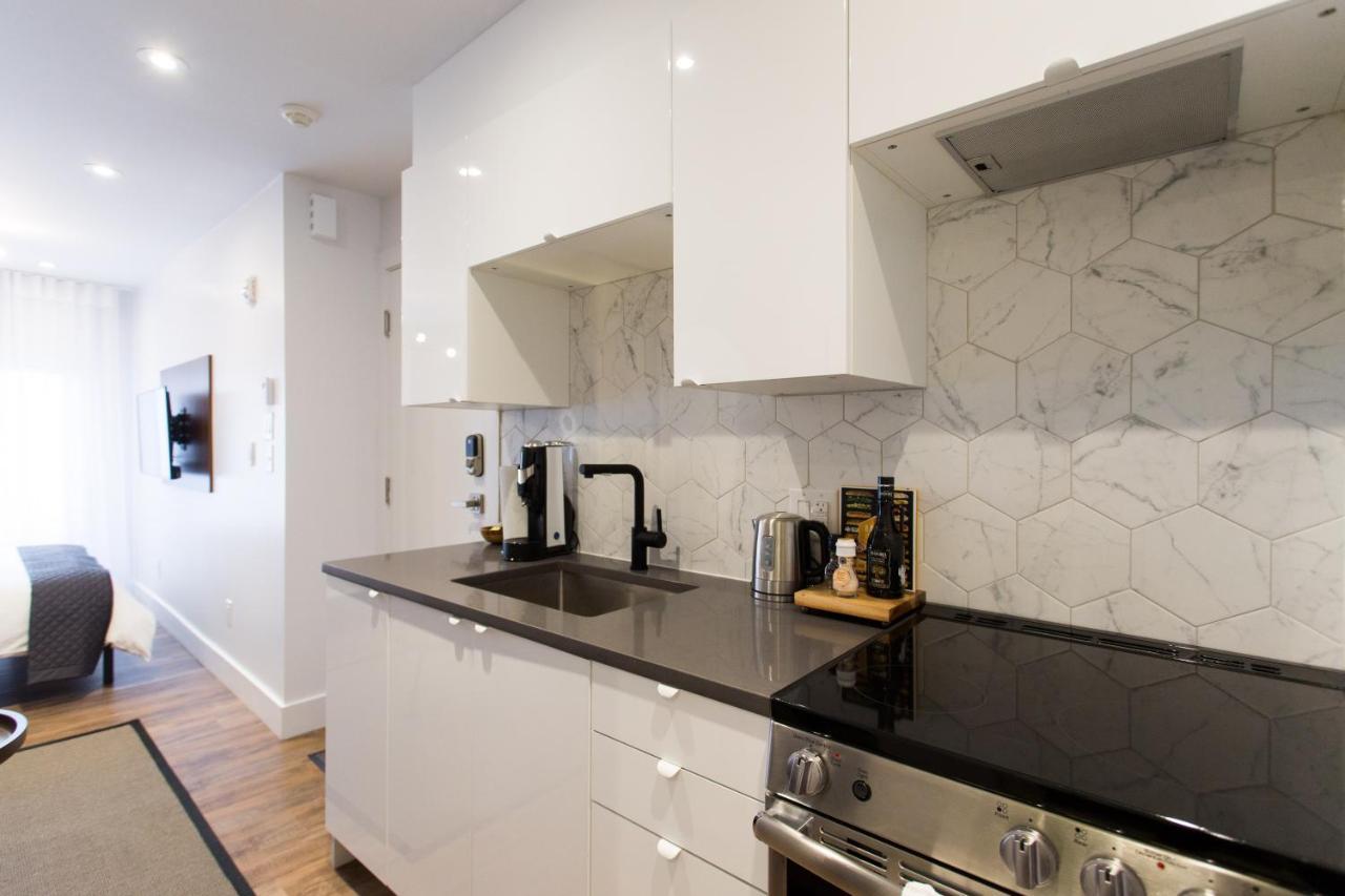 Romantic Studio In The Heart Of Little Italy By Den Stays Μόντρεαλ Εξωτερικό φωτογραφία