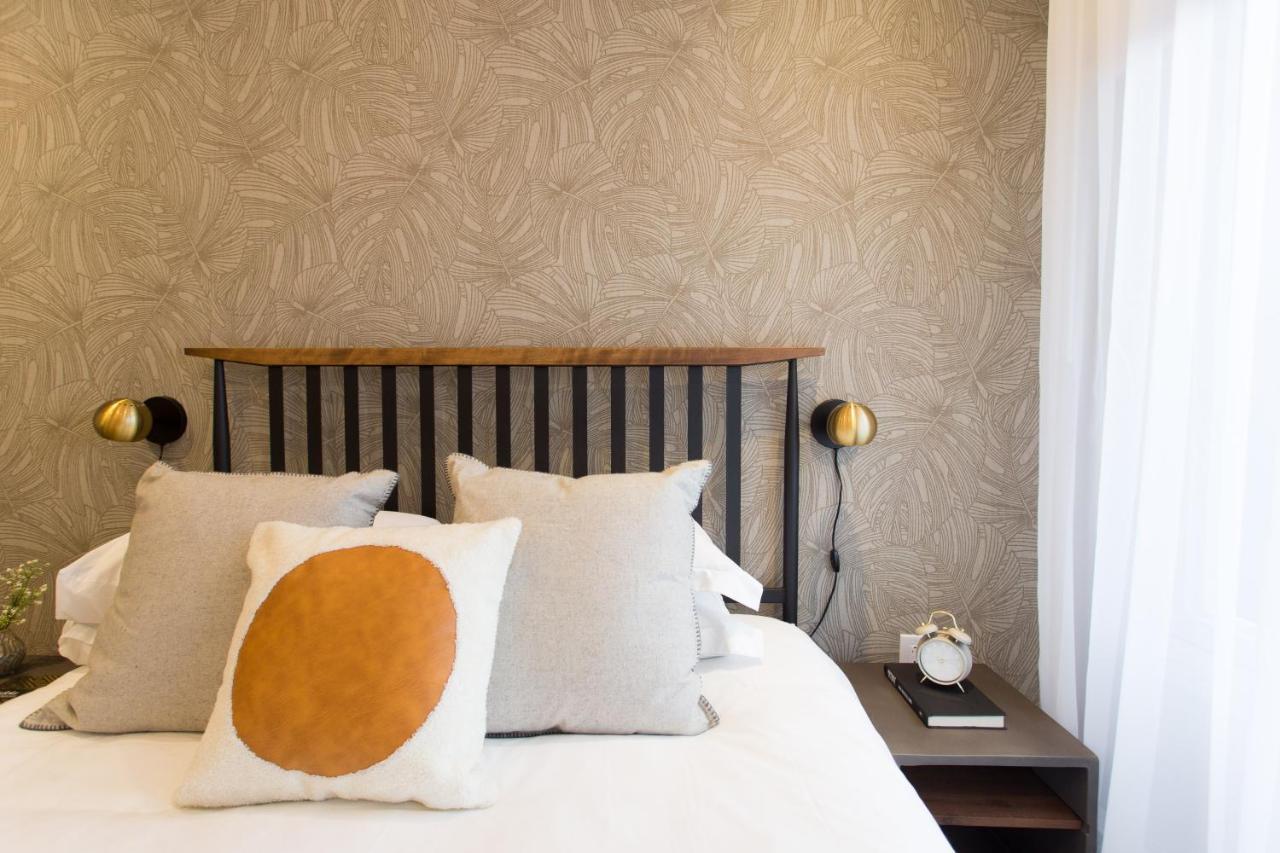Romantic Studio In The Heart Of Little Italy By Den Stays Μόντρεαλ Εξωτερικό φωτογραφία
